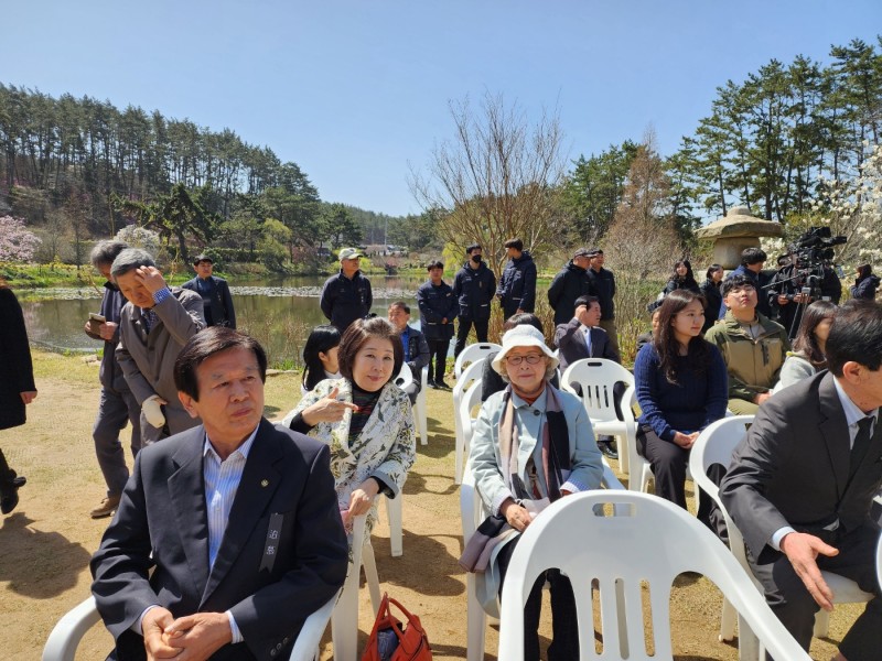 afc9d18385bef734e98fc1d8d5ad7e4b_1681901